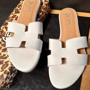 FSNY White Sandals 8.5 NWT  Slides Genuine Leather NIB French Sole New York